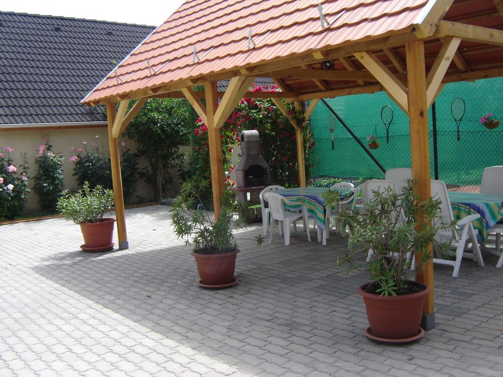 Abszolut Vendeghaz Keszthely Exterior photo